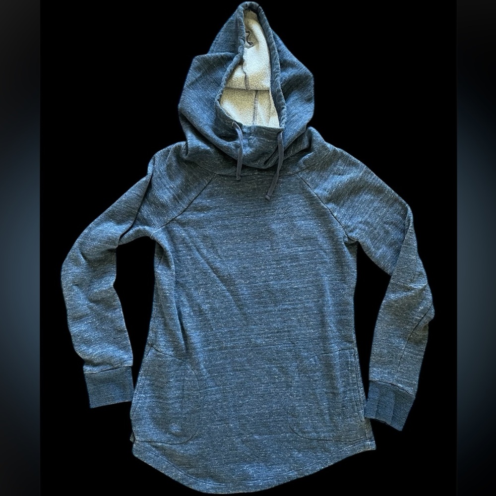 Pullover sweater